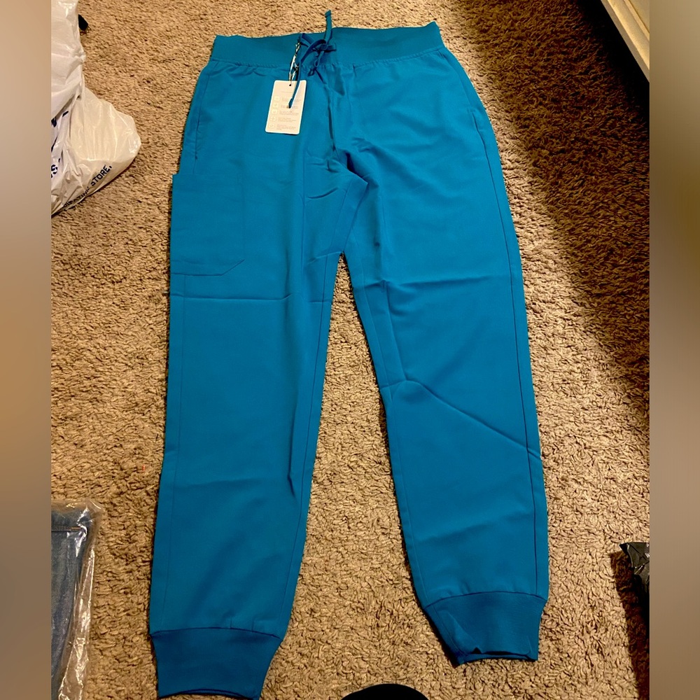 Mandala jogger scrub bottom